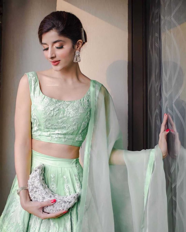 Mawra Hocane Breaks The Internet With Her Hot Look